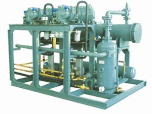 比澤爾螺桿式并聯冷凝機組
